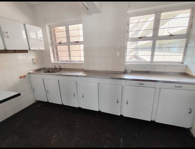 1 BEDROOM APARTMENT TO LET IN SOUTH BEACH
